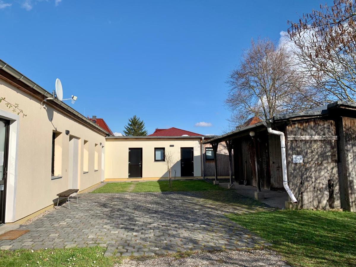 Die Senfbude - Stilvolle & Ruhige Apartments - Parkplatz Inklusive! Лейпциг Экстерьер фото